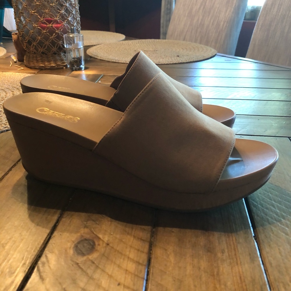 Beige Carlos Santana wedge heels - Picture 5 of 5